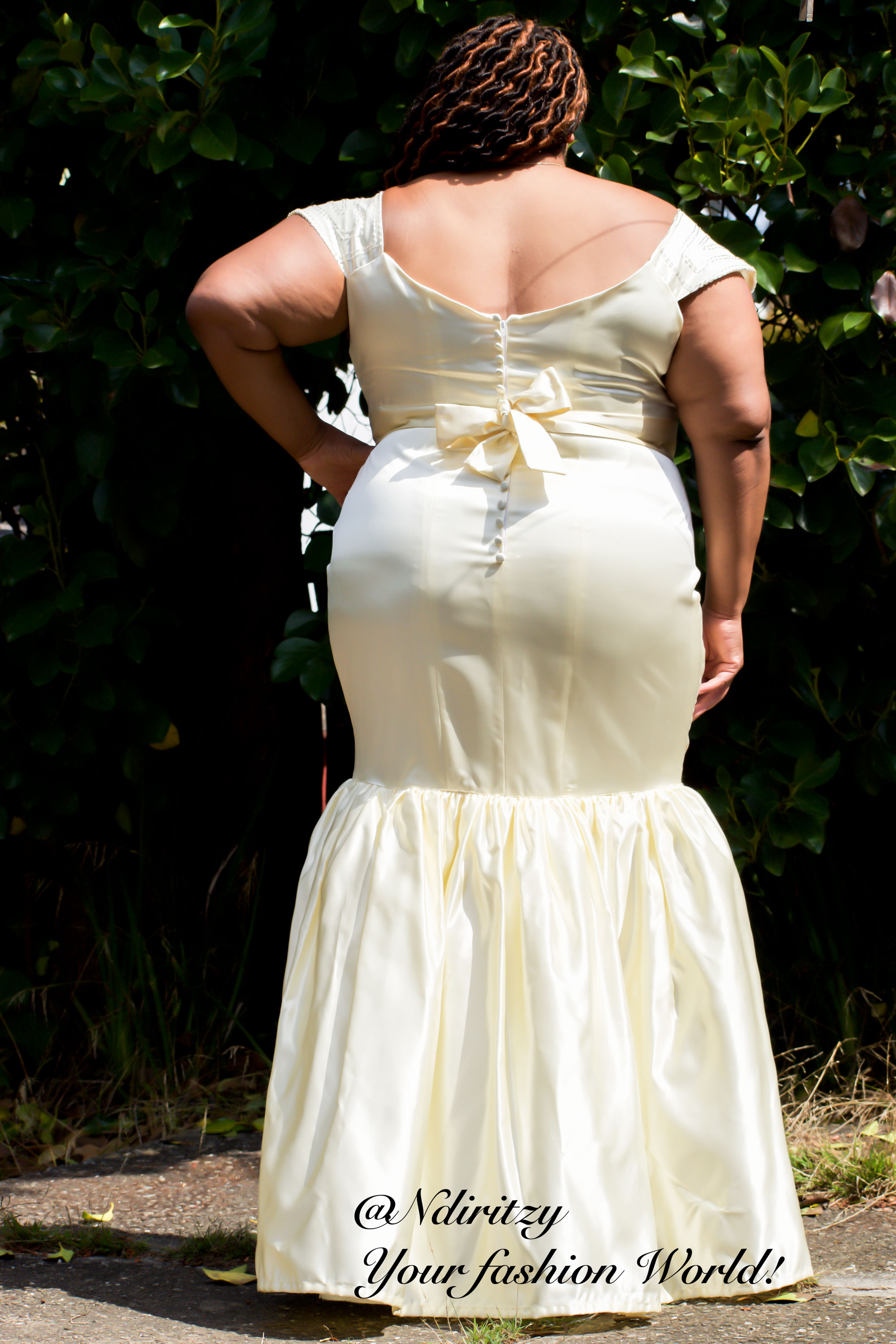 off-white-back-view-plus-size-wedding-dress.jpg